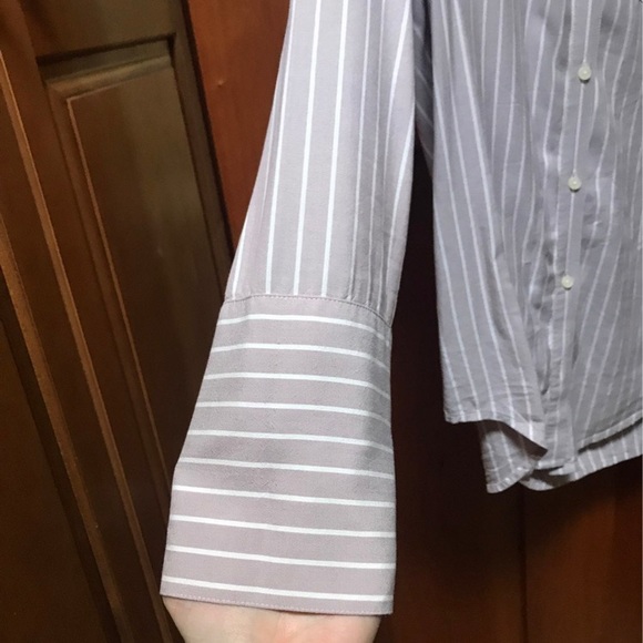 Madewell button-down Blouse, size small - Picture 3 of 6